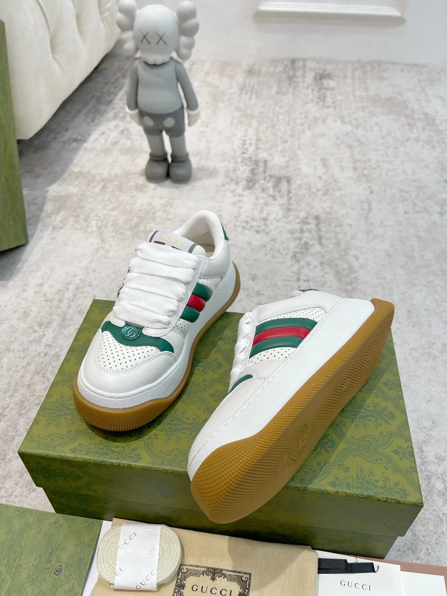 👟👟Ex-factory price 660👟👟Gucci's latest chubby thick-soled dirty shoes~~couple casual shoes, 6cm height-increasing shoes~~ The upper is stained cowhide stitched with classic double G cloth fabric, the terry cloth is delicate and sweat-absorbent and breathable, the foot pad is integrated with latex injection molding, 6cm thick T👟👟Ex-factory price U two-color sole✅ 35-40